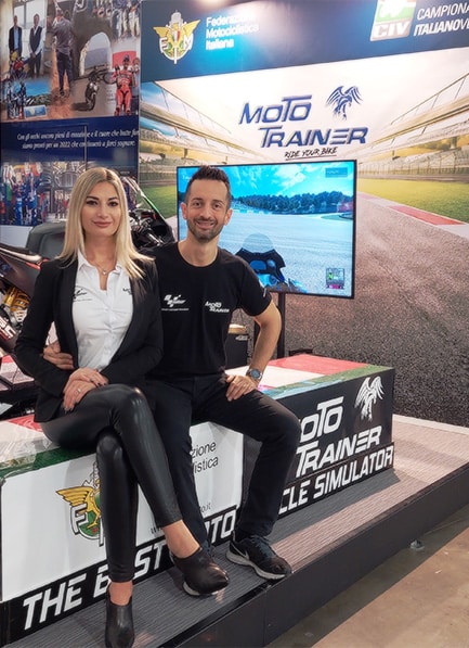 andrea-sabina-motorbike-simulator-fim-eicma