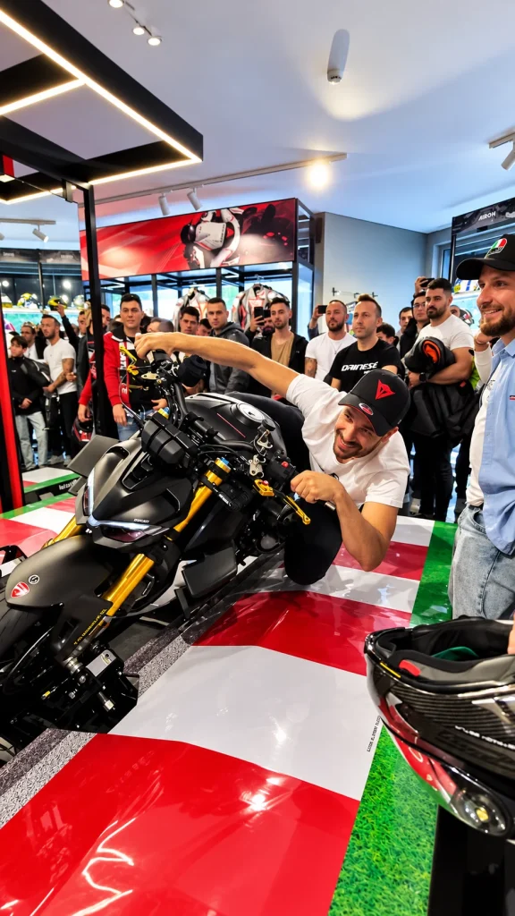 Franco Morbidelli carousel