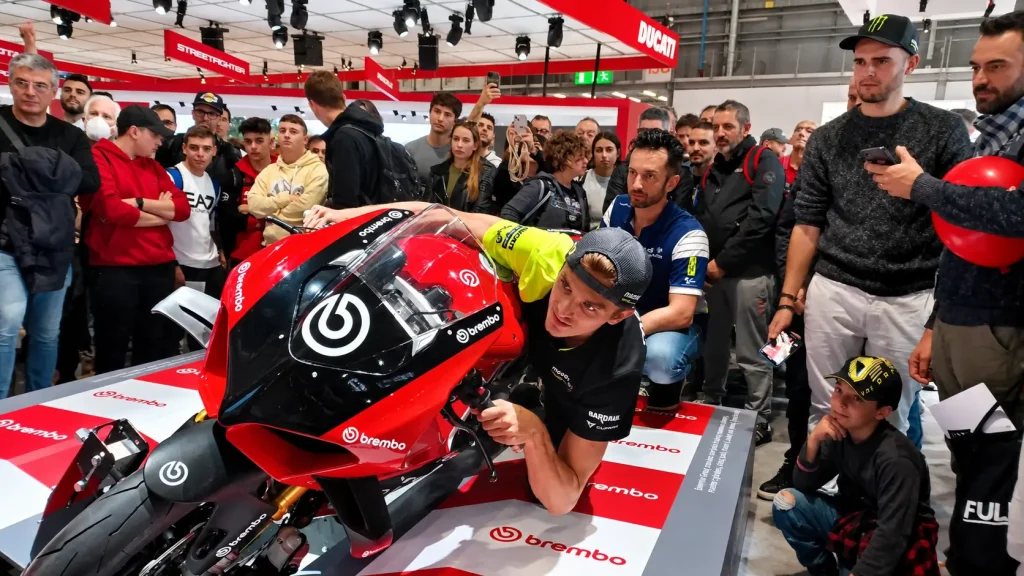 Luca Marini carousel